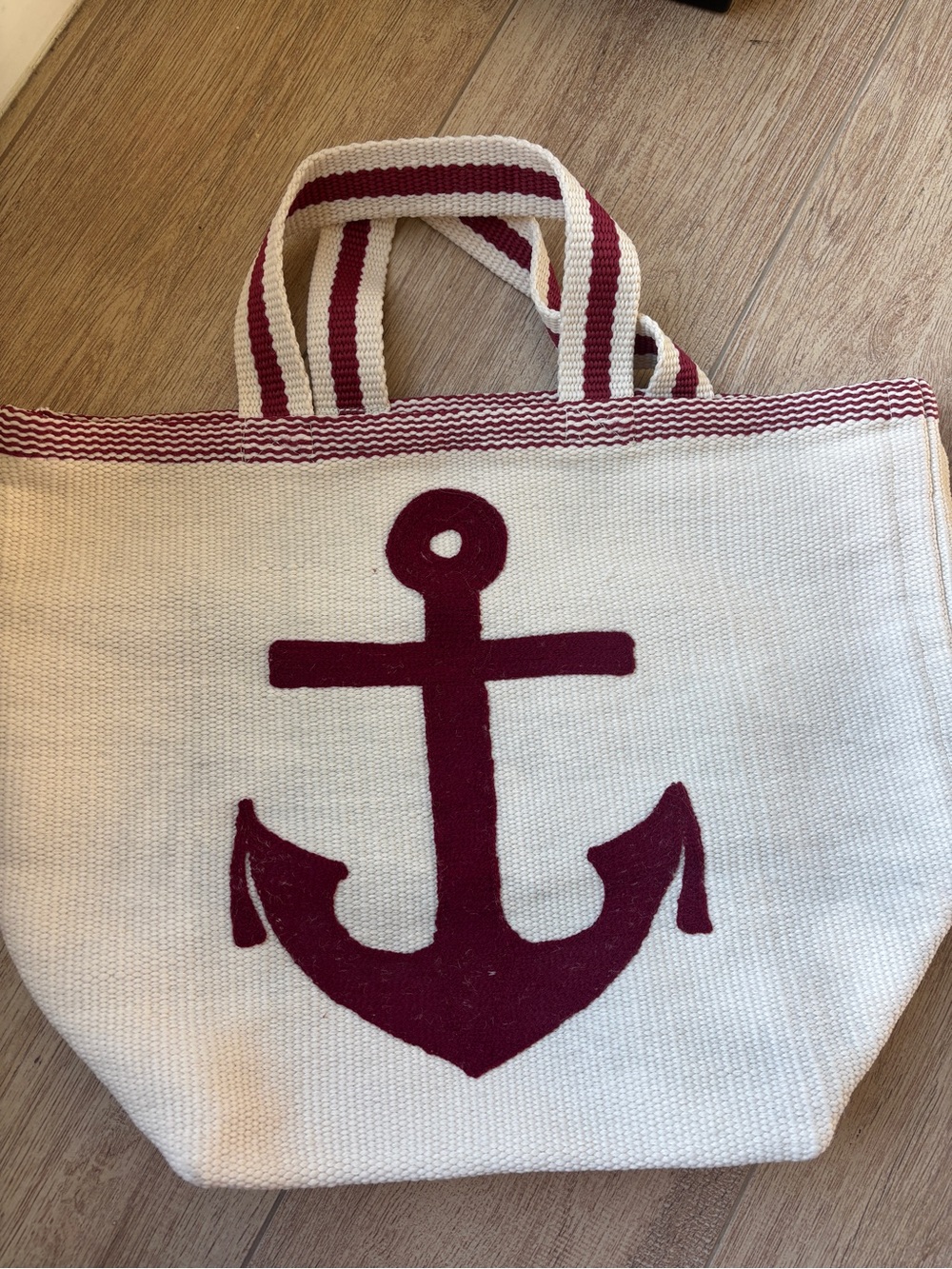 Annie Griffin Cream Tote with Burgundy Anchor